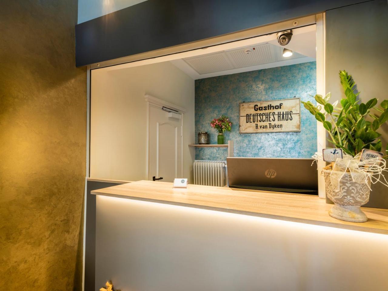 Hotel Dh -Deutsches Haus- Емден Екстериор снимка