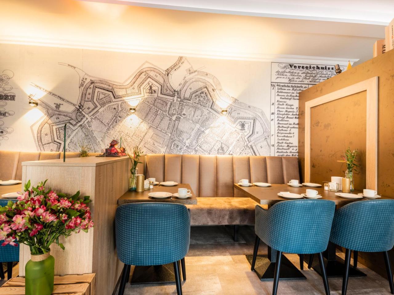 Hotel Dh -Deutsches Haus- Емден Екстериор снимка